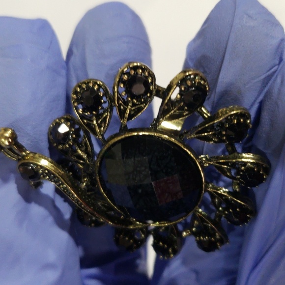 Vintage Peacock Ring – Black Gemstones & Center Stone – Adjustable Women Jewelry - Picture 8 of 9